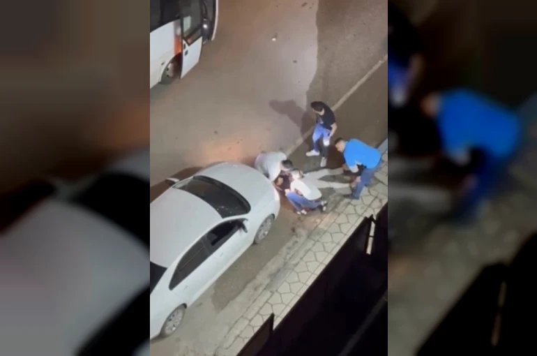 Osmaniye’de silahlı saldırı kamerada: 2 kişi yaralandı 