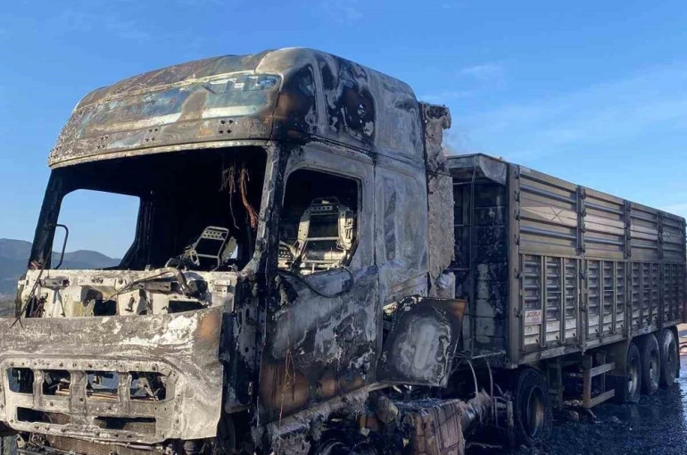 Osmaniye’de tırda çıkan yangın söndürüldü