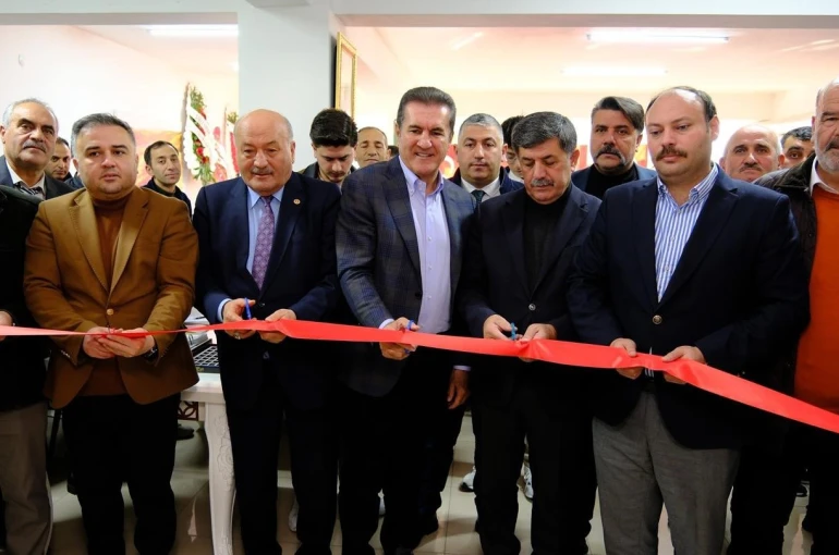 Otlukbeli İlçesi Kültür ve Yardımlaşma Derneği açıldı