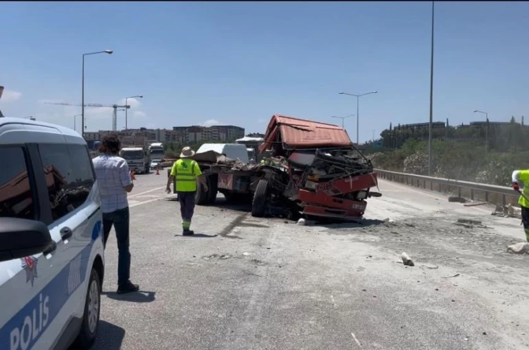 Otobandaki feci kazada hayatını kaybeden sürücünün kimliği belli oldu