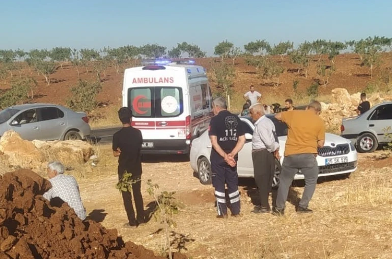 Otomobil devrildi:1 ölü, 3 yaralı 