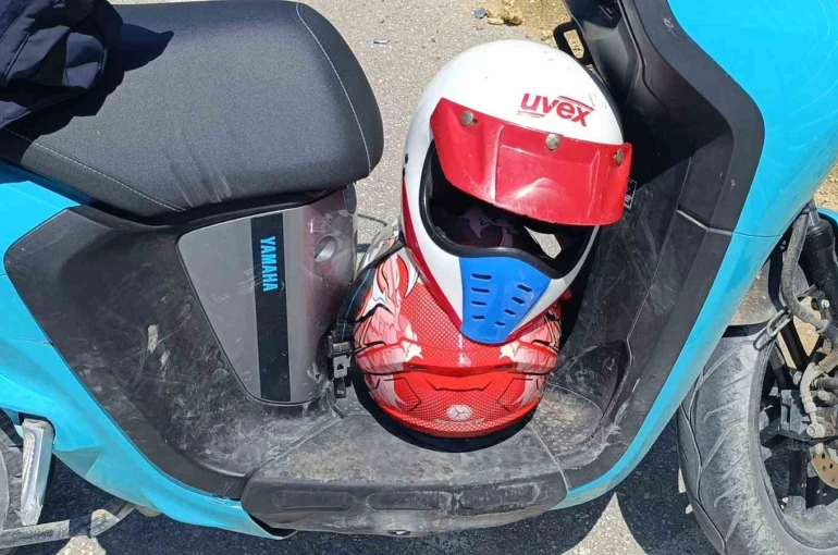 Otomobil ile motorlu bisiklet çarpıştı: 1 yaralı 