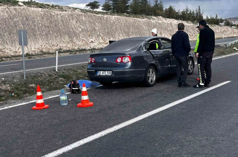 Otomobil ile tır çarpıştı: 2 yaşındaki çocuk hayatını kaybetti 