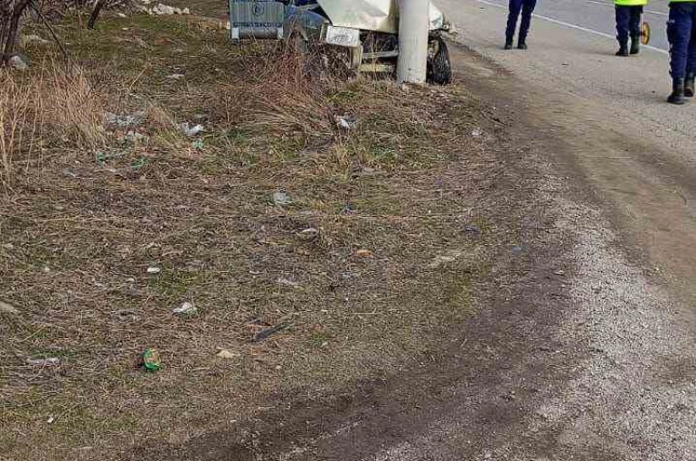 Otomobil mopedle çarpıştı: Anne hayatını kaybetti, oğlu ağır yaralandı 