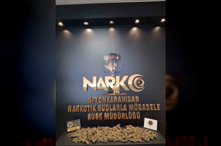 Otomobilde kilo 100 gram uyuşturucu madde ile yakalanan şahıs tutuklandı