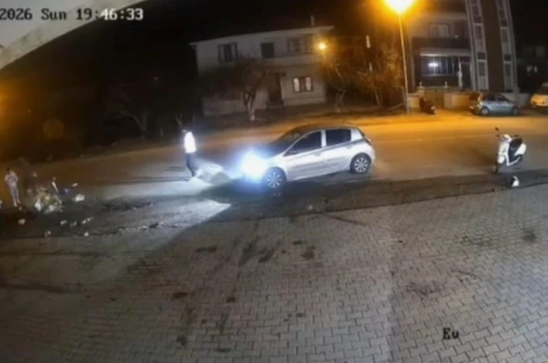 Otomobilin çarptığı 9 yaşındaki çocuk hayatını kaybetti 