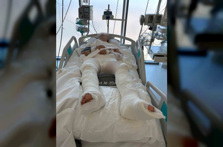Otomobilin çarptıktan sonra üzerinden geçtiği genç kız ağır yaralandı