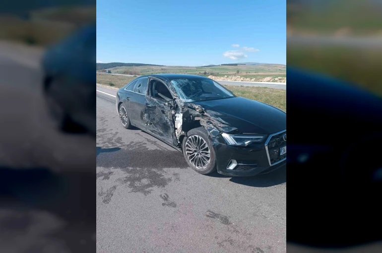 Otomobille patpat çarpıştı: 2 yaralı