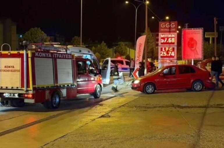 Otomobiller çapışmasında 3 yaralı