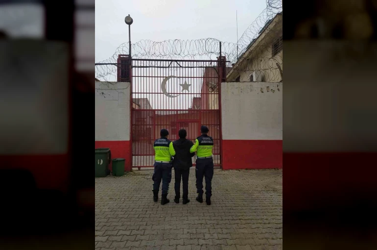 Otoyol uygulamasında firari hükümlü yakayı ele verdi 