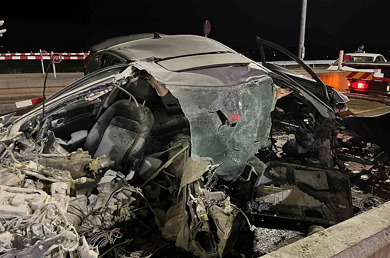 Otoyollardaki beton bloklar sürücülerin kabusu oldu 