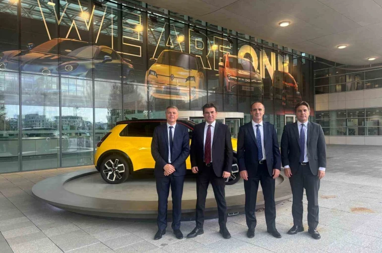 Oyak Renault, Bursa’da yeni modellerin üretimine hazırlanıyor 