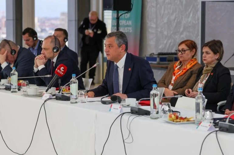 Özgür Özel'den İngiltere'ye sitem!