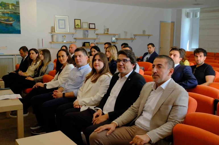 Özhelvacı: "Yapay zekâ, rekabet gücünü şekillendiren stratejik bir unsur" 