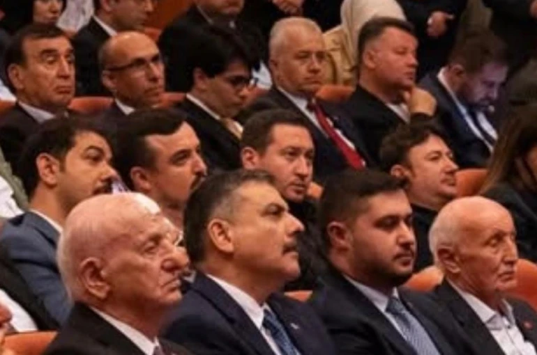 Özköse: "Gençler için siyaset eğitimi önemli" 