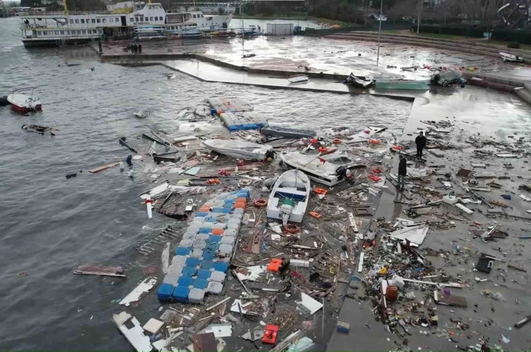 Pahalı liman ücretleri Türk denizcileri Yunanistan’a yöneltti 