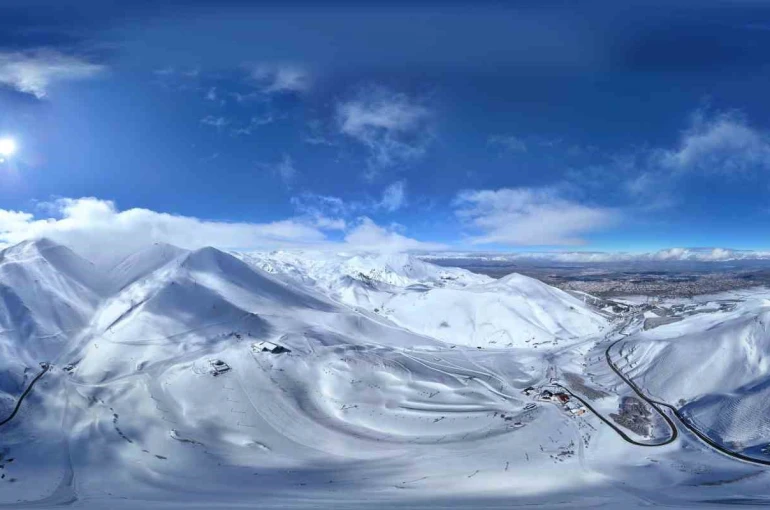 Palandöken beyaz örtüsü ile hayran bıraktı 