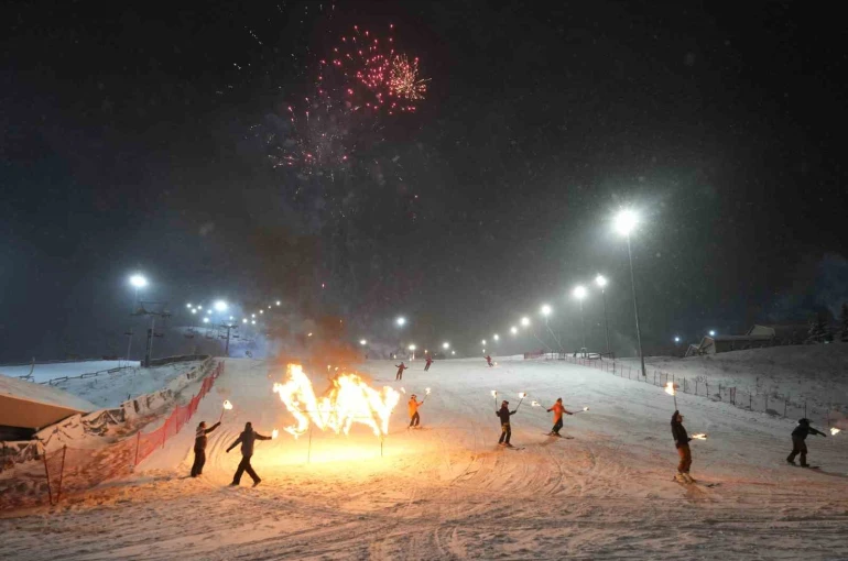 Palandöken Kayak Merkezi’nde yılbaşı coşkusu 