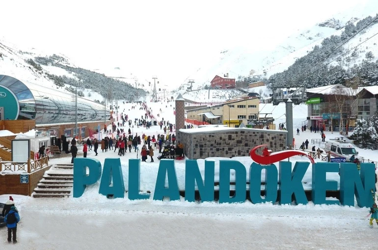 Palandöken’de kar kalınlığı 2 metreyi aştı 