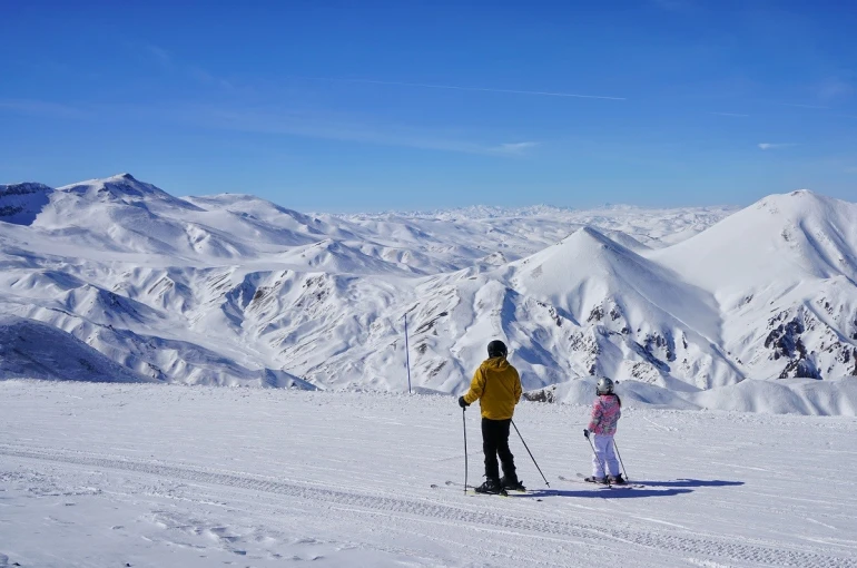 Palandöken’de sezon 15 Nisan’a kadar uzadı 