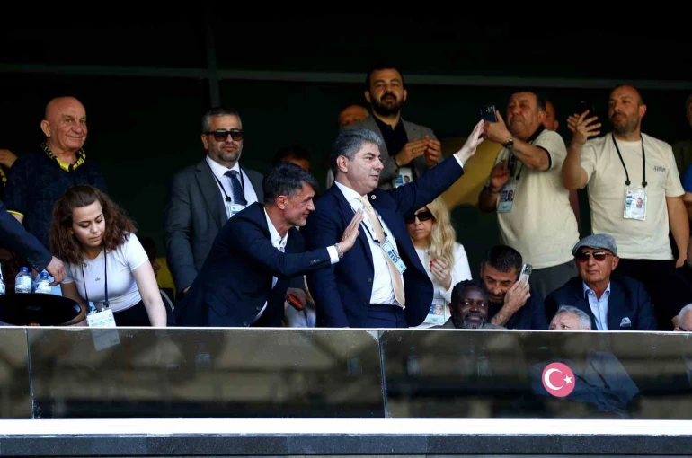 Paolo Maldini, Fenerbahçe kongresinde 