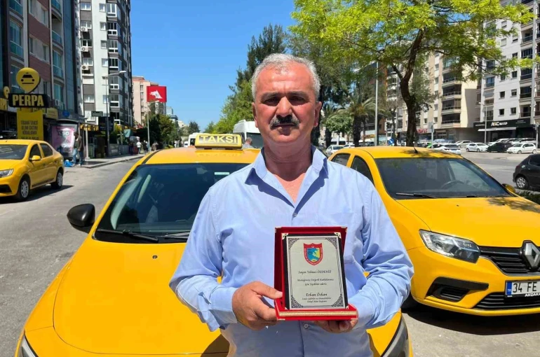 Parası çalınan askerin imdadına taksi şoförü yetişti 