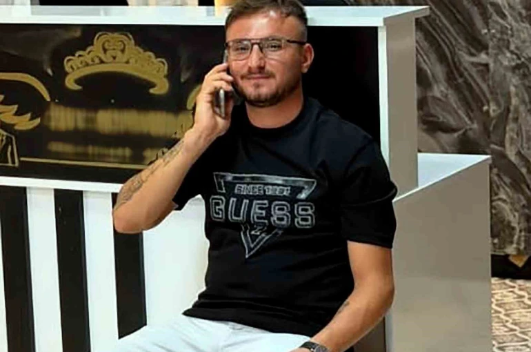 Parkta "Bakış" tartışması kanlı bitti