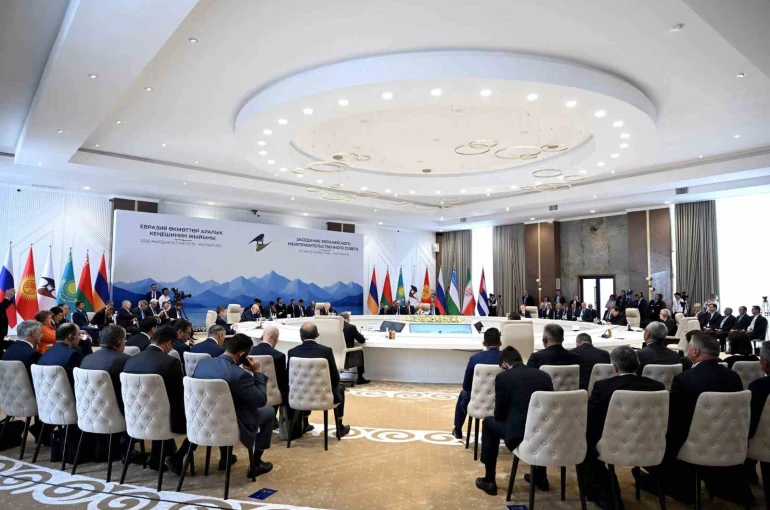 Paşinyan: "Ermenistan ile AB ilişkilerinde, AEB içindeki ve kapsamındaki ilişkilerde sahip olduğumuz statüye aykırı gelen herhangi bir hukuki, ekonomik ya da siyasi yükümlülük yoktur" 