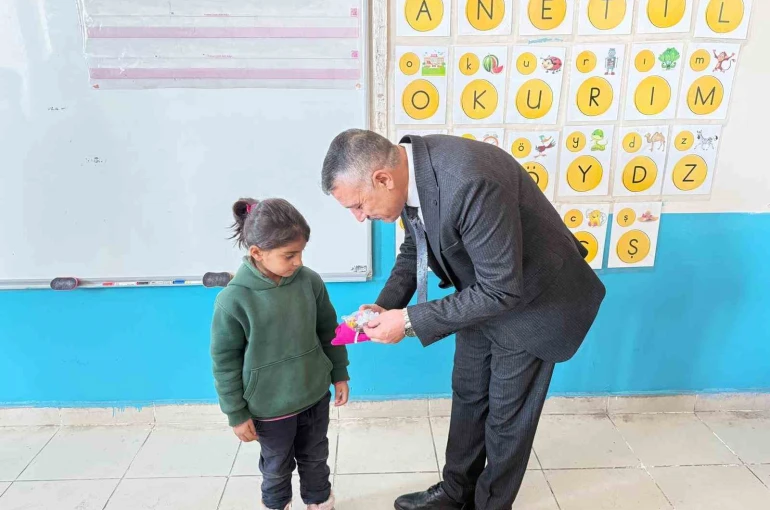 Patnos’ta öğretmenlerden örnek dayanışma 