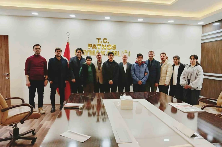 Patnos’tan ilk yüze 8 öğrenci 