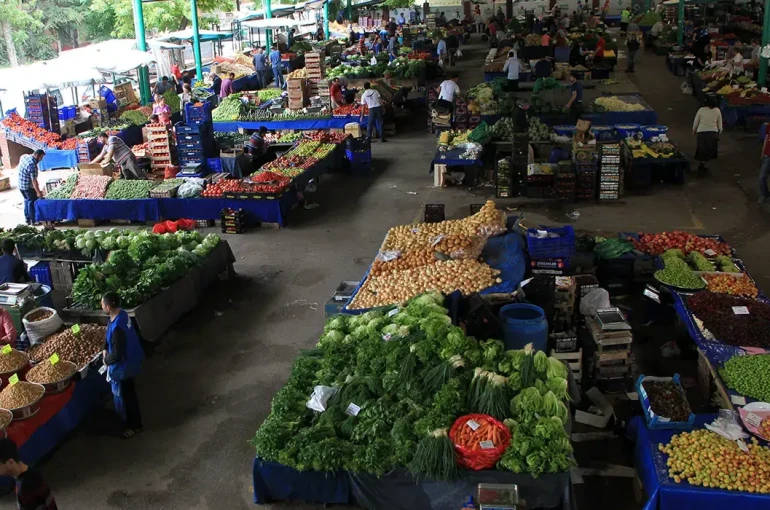 Pazarlarda bereketli sezon beklentisi