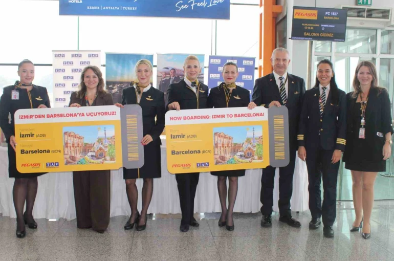 Pegasus Hava Yolları, İzmir’den Barselona’ya direkt uçuş başlattı 
