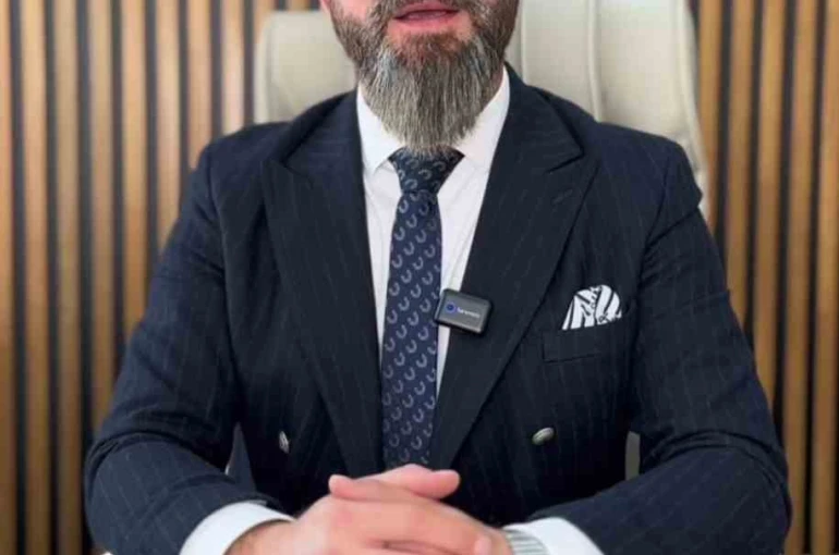 Pendik’te otopark kavgası kanlı bitti: Kızının gözü önünde kurşun yağdırdı 