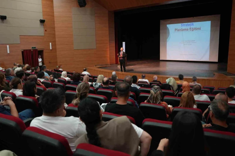 Performans esaslı strateji ve bütçe hazırlama eğitimi verildi 