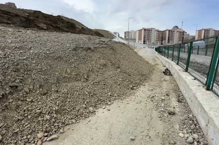 Pizok yolu 13 gündür kapalı 