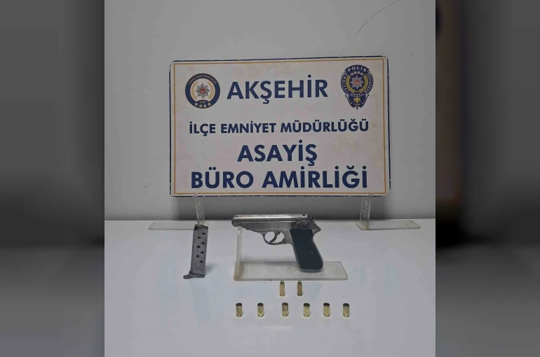 Polis düğünü izledi, havaya ateş eden şahsı suçüstü yakaladı 