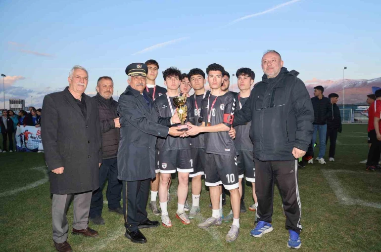Polis Haftası Futbol Turnuvası tamamlandı 