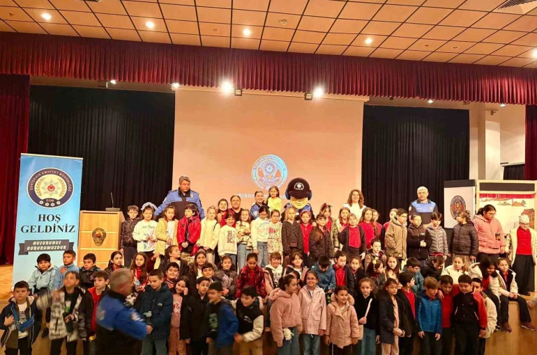 Polis haftasında 780 öğrenci emniyet birimlerini gezdi 