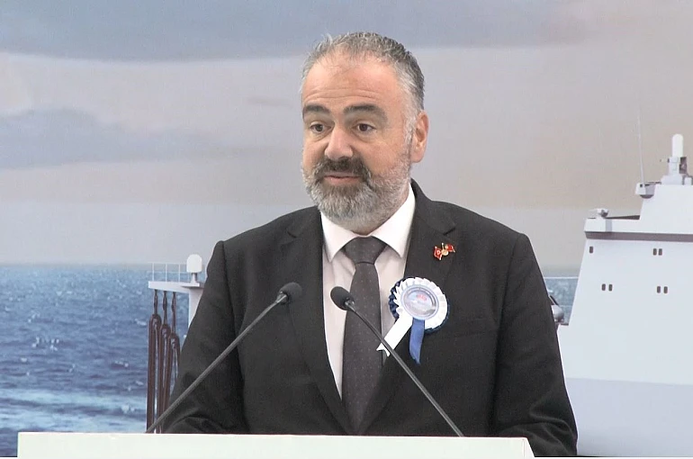 Portekiz denizde ikmal ve lojistik destek gemilerinin blokları kızağa alındı 