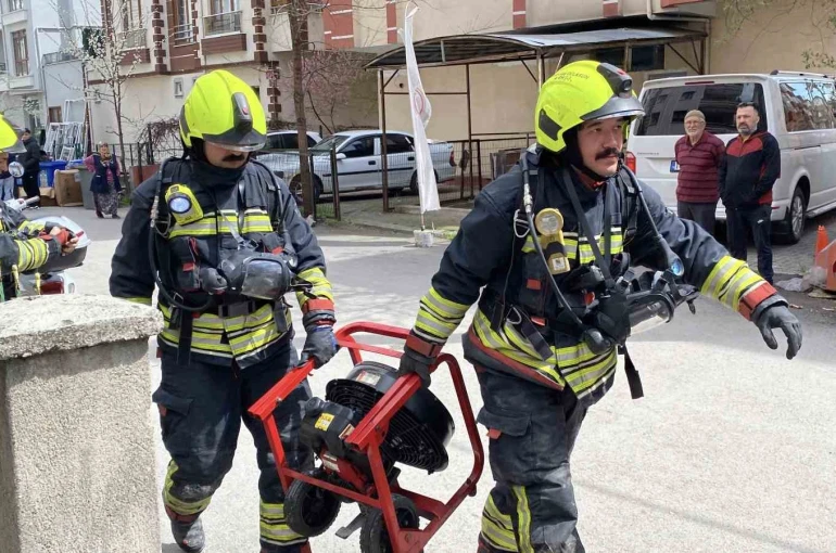 Prizde unutulan saç kurutma makinesi yangın çıkarttı, ekipler harekete geçti