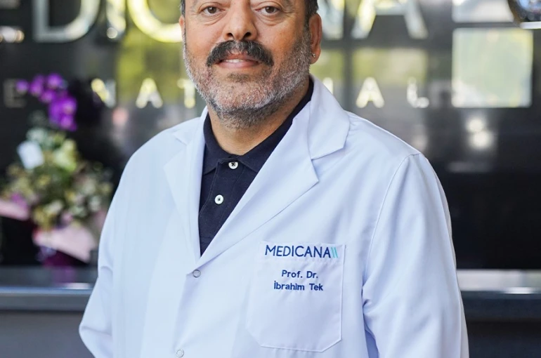 Prof. Dr. Tek: "Kanserin adı tek ama hastalar farklı"