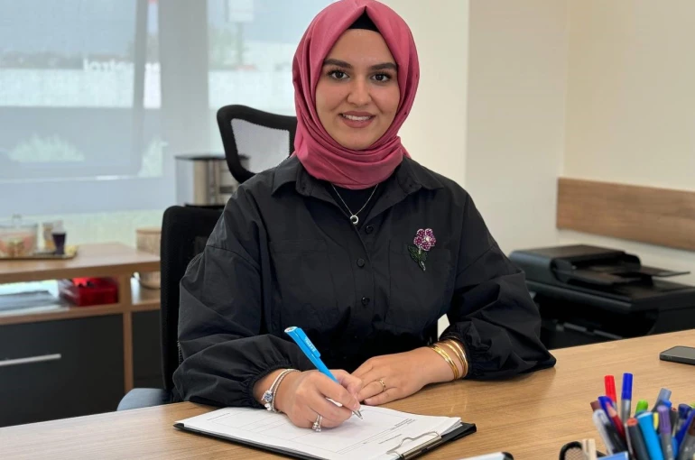 Psikolog Yılmaz: "Sosyal medya benlik algımızı fark etmeden şekillendiriyor" 