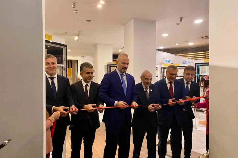 Pul Müzesinde "PTT 185 Yaşında Pul Sergisi" 