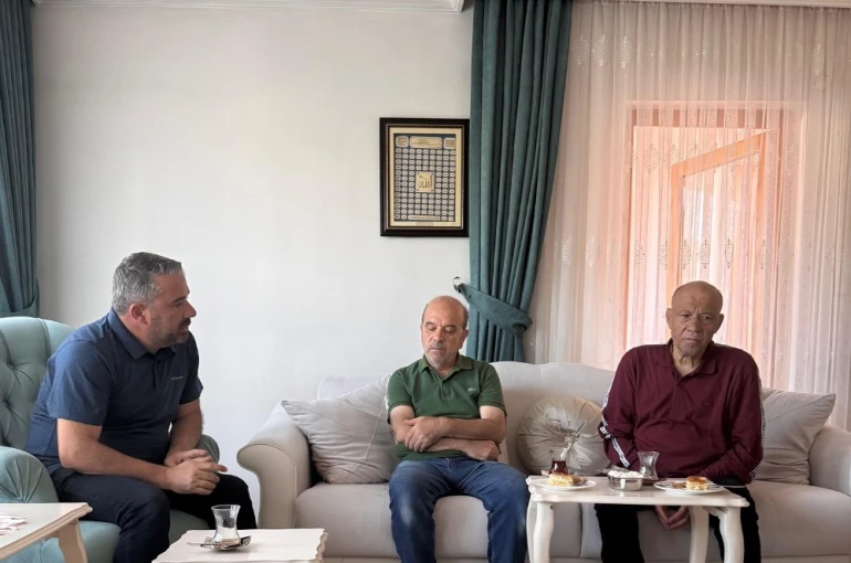 Pursaklar Belediye Başkanı Çetin’den yakınlarını kaybeden vatandaşlara taziye ziyareti 