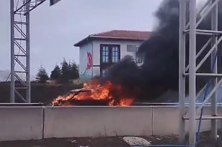 Pursaklar’da araç yangını 