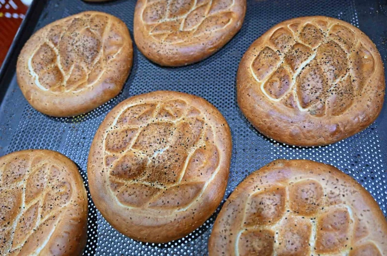 Ramazan pidesi Büyükşehir Halk Ekmek büfelerinde yerini alacak 