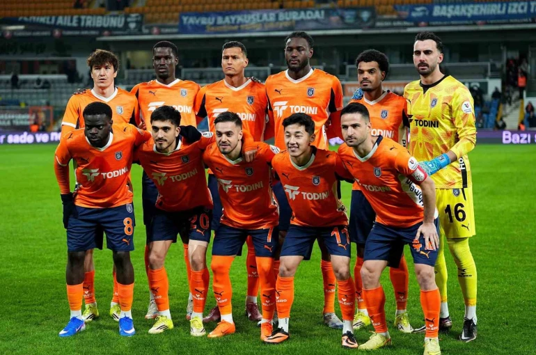 RAMS Başakşehir, son dakikalarda bulduğu golle hedefini sürdürdü 