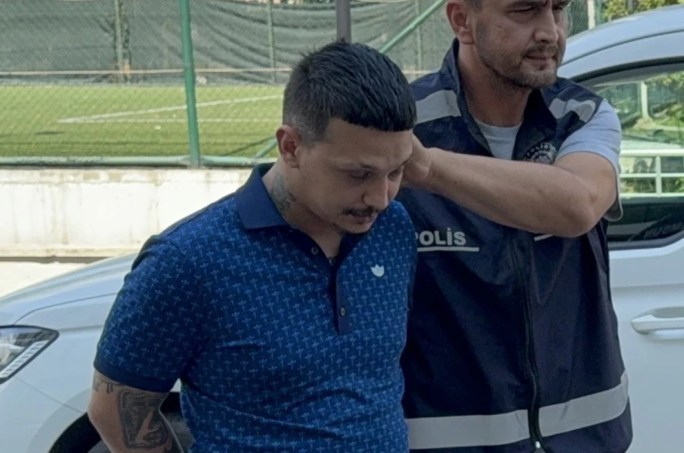 Rapçi Keskin’e klipte silah kullanma operasyonu: 4 gözaltı