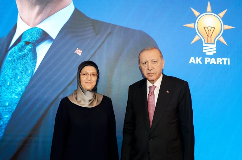 Rektör Kibar’dan Cumhurbaşkanı Erdoğan’a MCBÜ vizyonu sunumu 