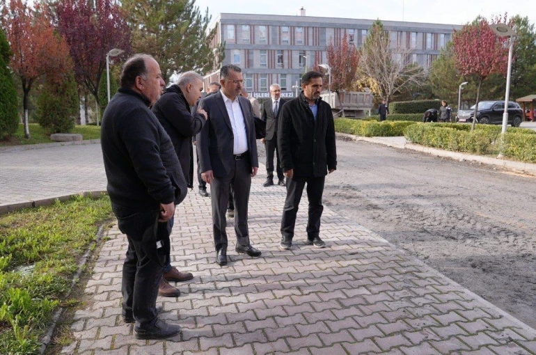 Rektör Kırışık, kampüs ve öğrenci ihtiyaçlarını yerinde gözlemledi 